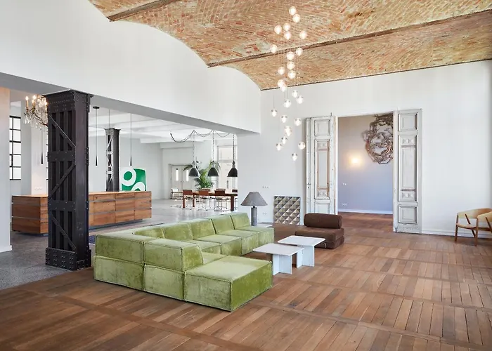 One-Of-A-Kind 300M2 Designer Loft In Berlin, Kreuzberg